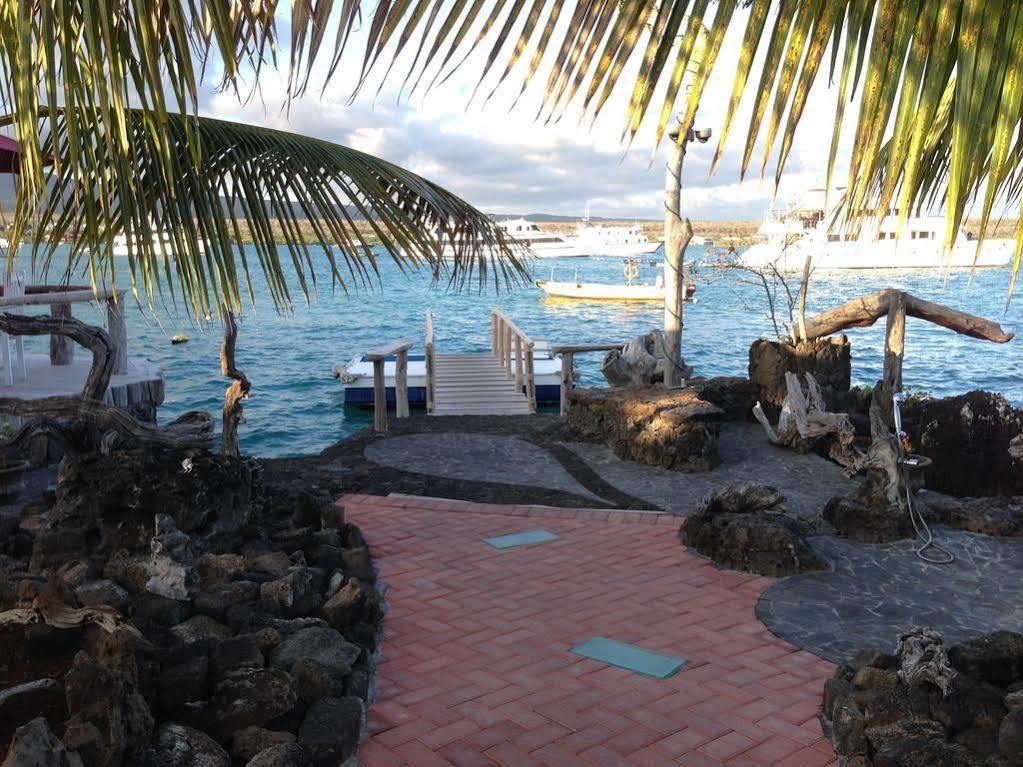 Hotel Angermeyer Waterfront Inn Puerto Ayora  Esterno foto